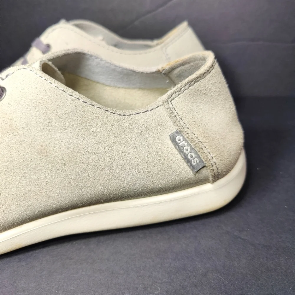 Crocs Santa Cruz 2 Eye Suede Loafer Light Grey Pearl White Men's 15365 Shoe Sz 8